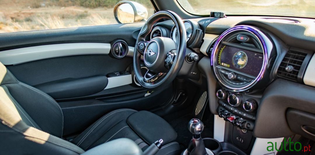 2014' MINI One photo #6