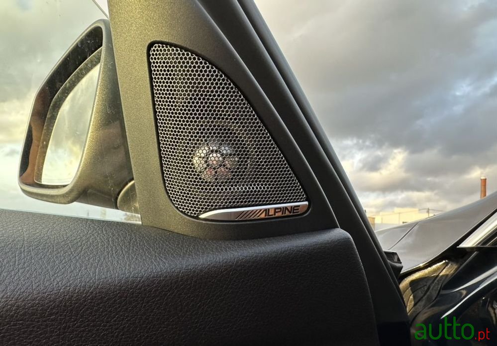 2017' BMW 320 D Aut. Luxury Line photo #6