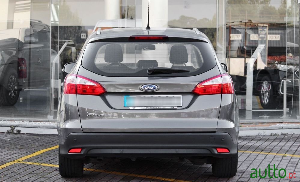 2013' Ford Focus Sw photo #5