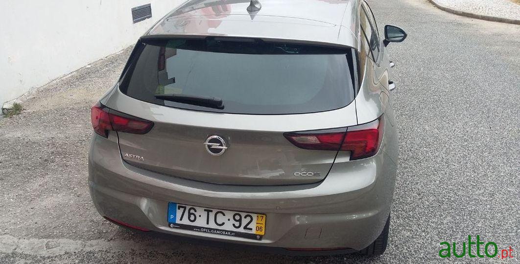 2017' Opel Astra 1.0 Dynamic S/S photo #3