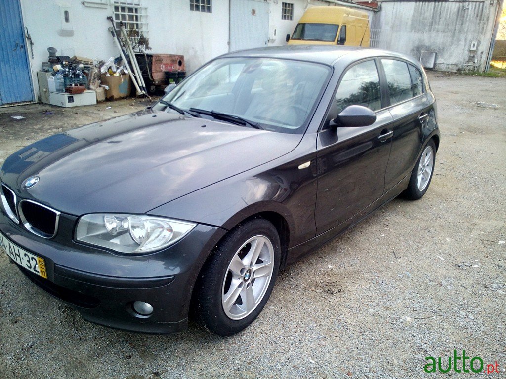 2005' BMW 120 Business photo #1