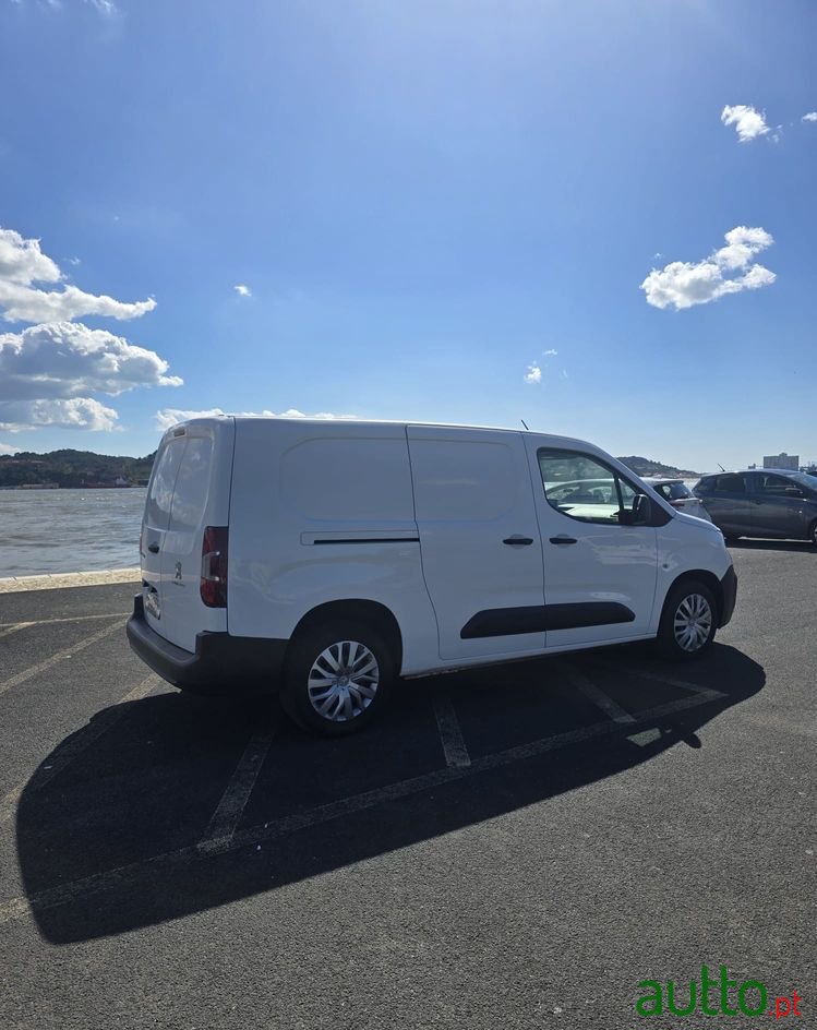 2019' Peugeot Partner photo #4