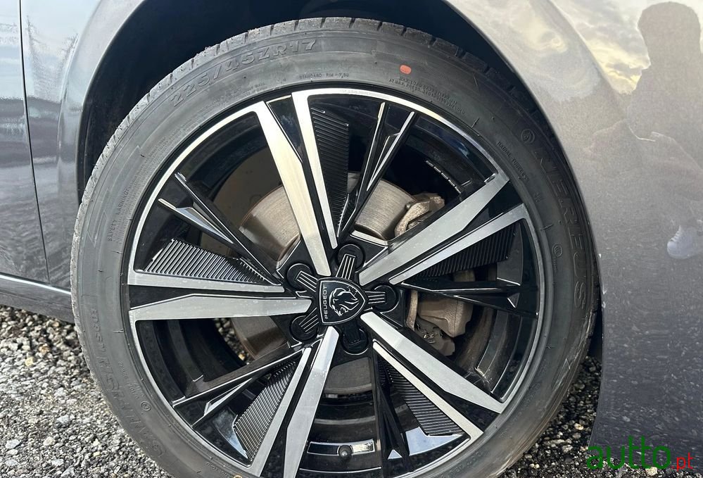 2022' Peugeot 308 Sw photo #2