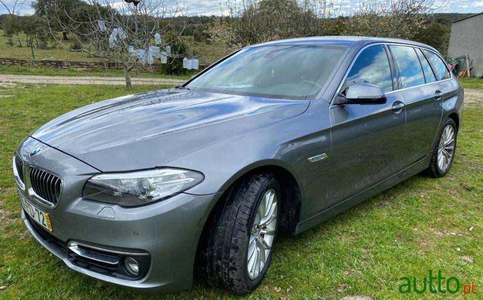 2014' BMW 520 D Line Luxury Auto photo #2