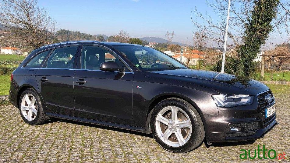 2015' Audi A4 Avant photo #1