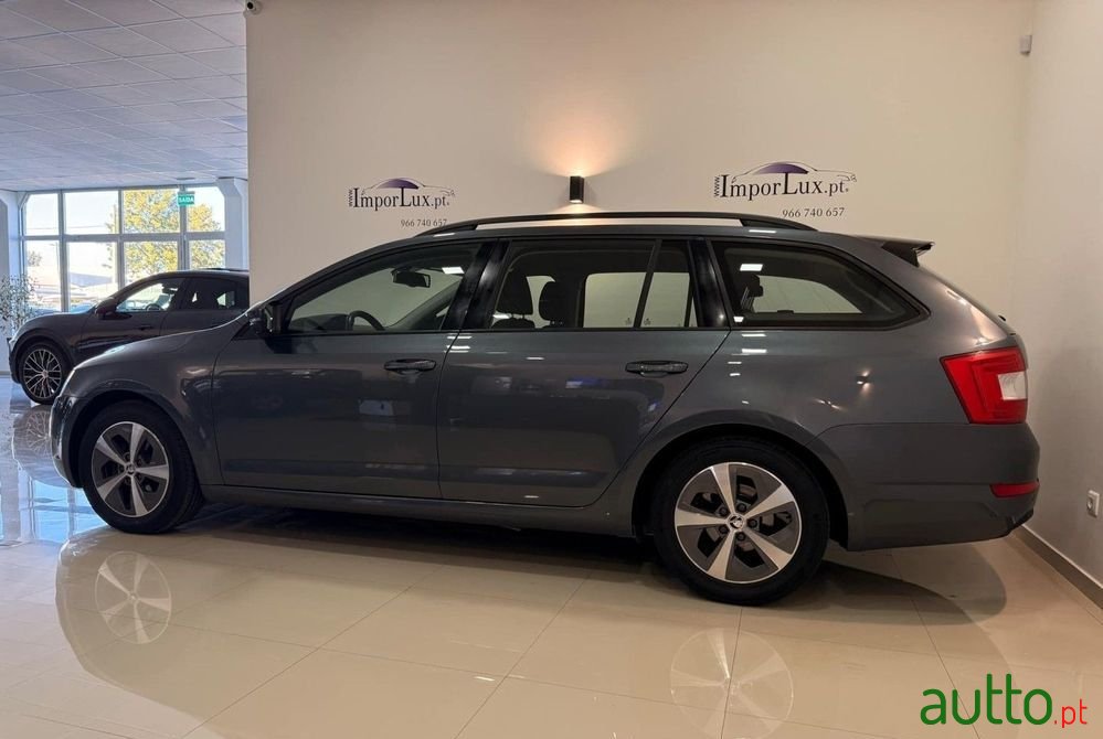 2015' Skoda Octavia Break photo #6