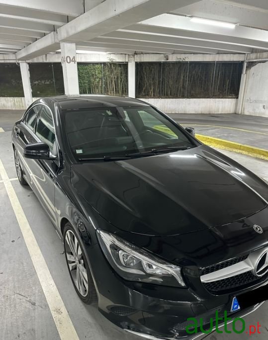 2019' Mercedes-Benz Cla-200 photo #2