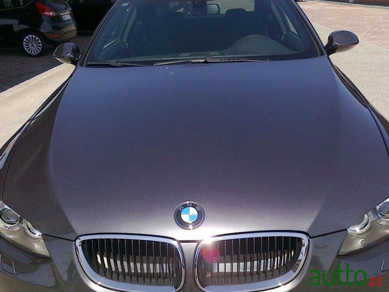 2007' BMW 320 Coupe photo #1