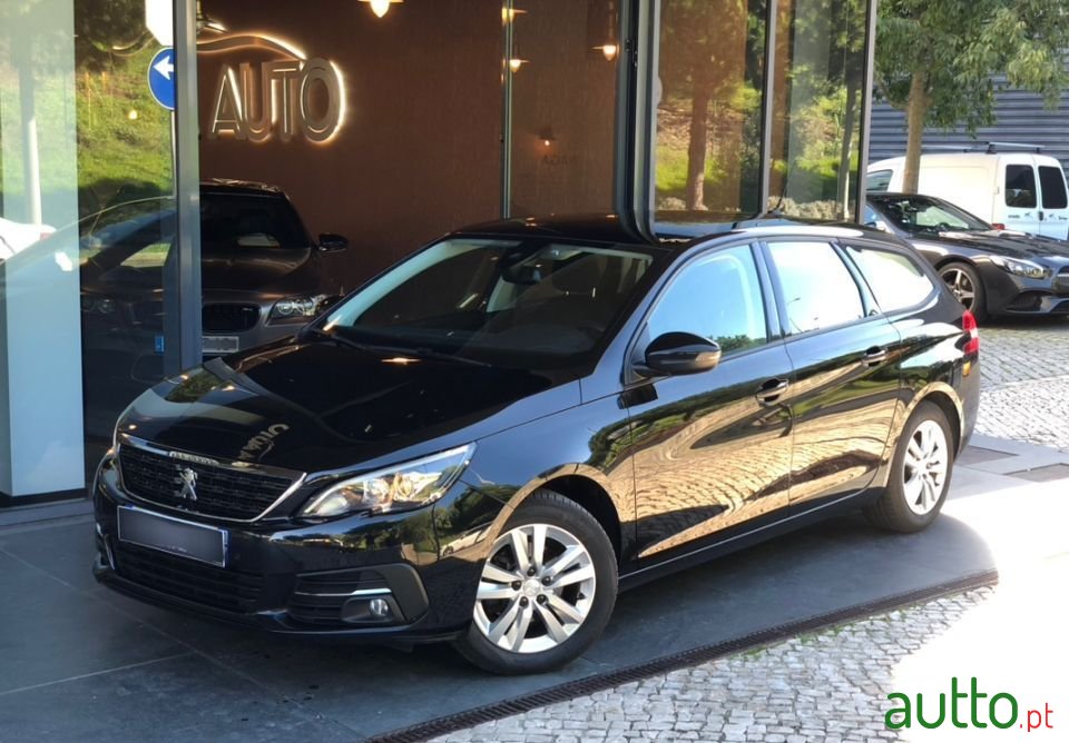 2020' Peugeot 308 Sw photo #2