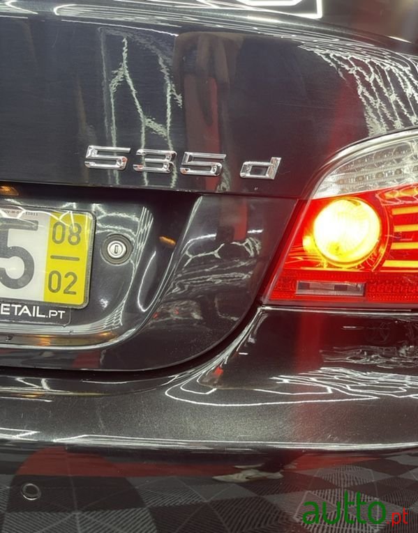 2008' BMW 535 photo #4