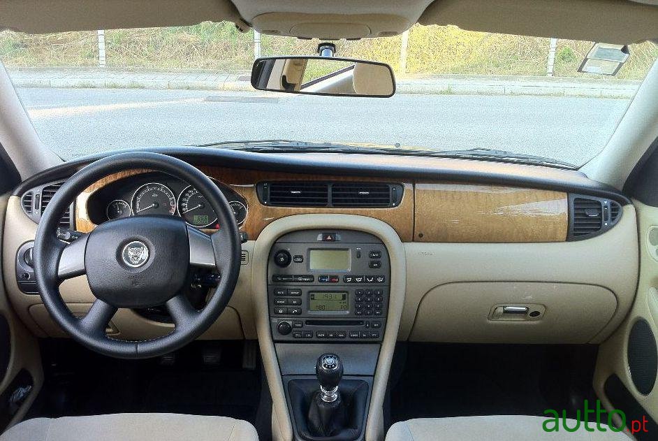 2006' Jaguar X-Type photo #2