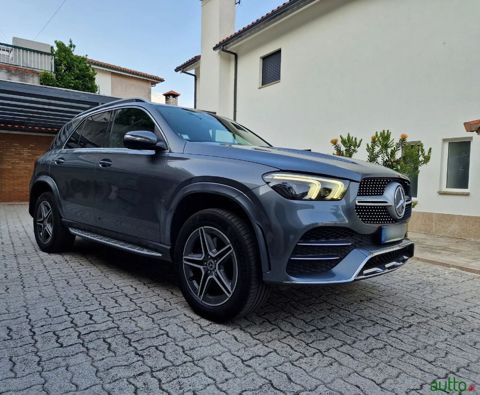 2019' Mercedes-Benz Gle-300 photo #1