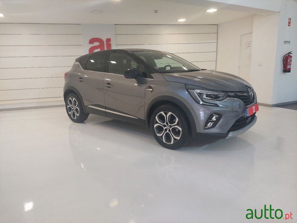 2022' Renault Captur photo #4