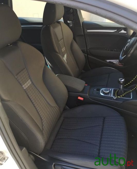 2014' Audi A3 Limousine photo #2