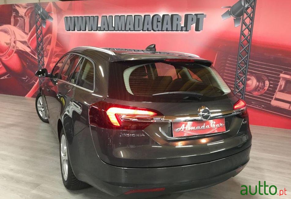 2016' Opel Insignia Sports Tourer photo #2