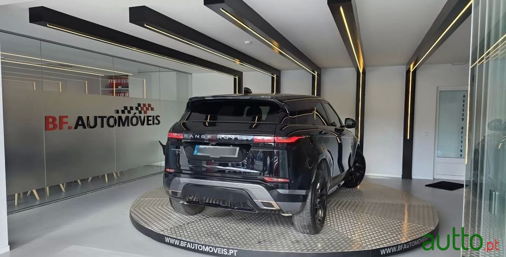 2019' Land Rover Range Rover Evoque photo #4