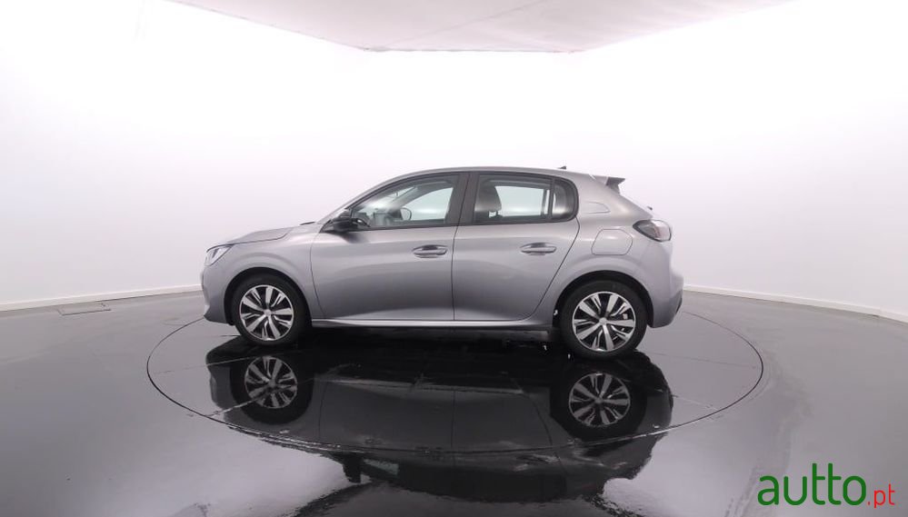 2023' Peugeot 208 photo #3