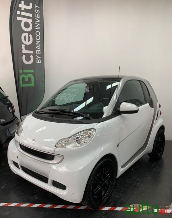 2009' Smart Fortwo Passion photo #1