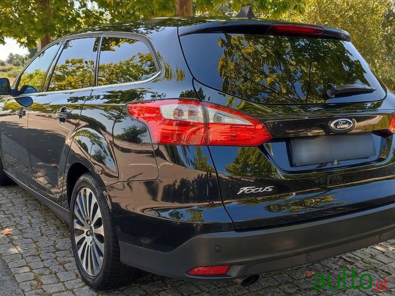 2012' Ford Focus Sw photo #3