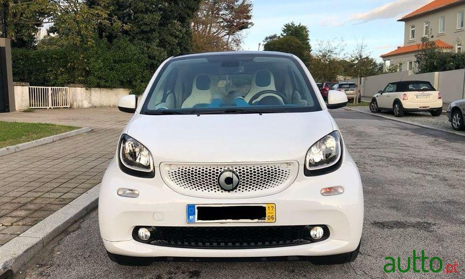 2017' Smart Fortwo photo #1