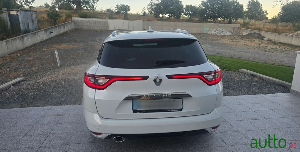 2019' Renault Megane Sport Tourer photo #3