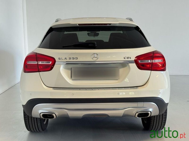 2015' Mercedes-Benz Classe Gla photo #4
