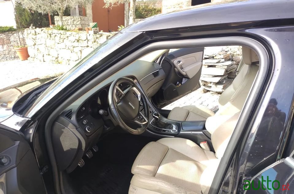 2011' Saab 9-5 photo #6