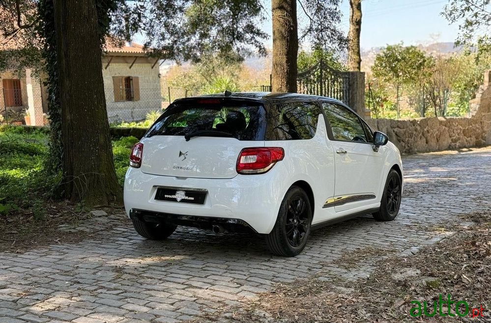 2013' Citroen DS3 1.2 Vti So Chic photo #4