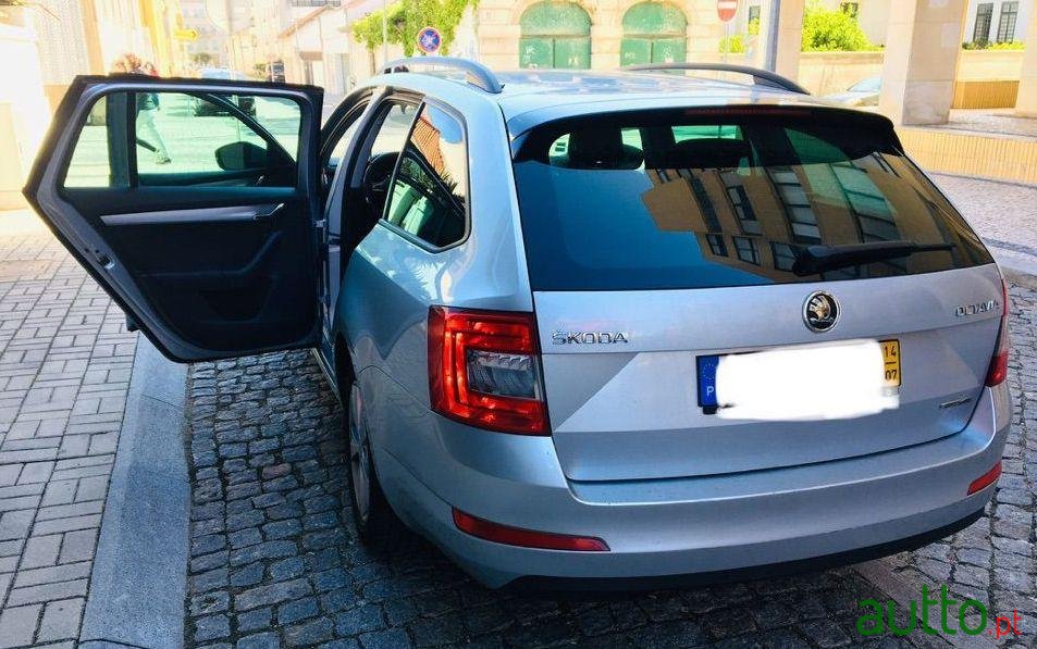 2014' Skoda Octavia Break photo #1