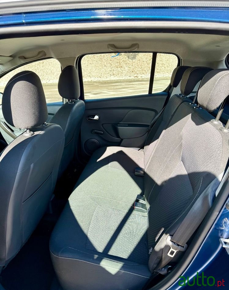 2017' Dacia Sandero Comfort photo #6
