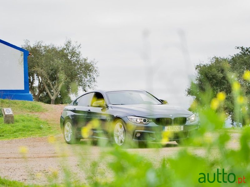 2016' BMW Série 4 D Pack M Auto photo #3