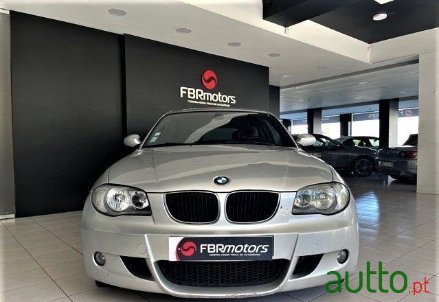 2008' BMW 118 D Pack M photo #2