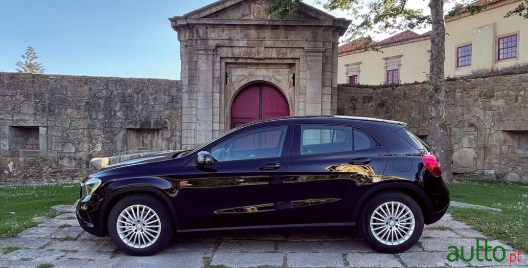 2017' Mercedes-Benz Gla-180 photo #4