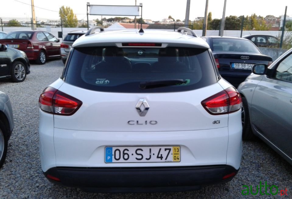 2013' Renault Clio Sport Tourer photo #4