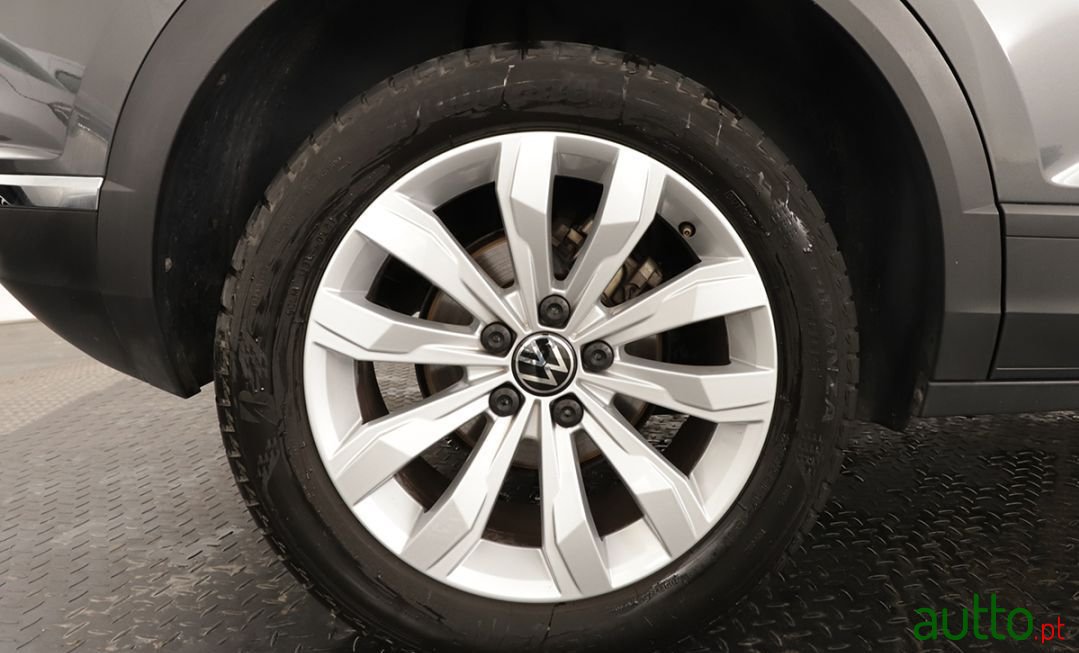 2021' Volkswagen T-Roc photo #5