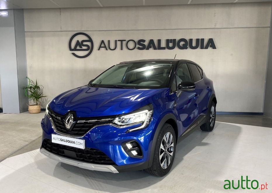 2021' Renault Captur photo #1