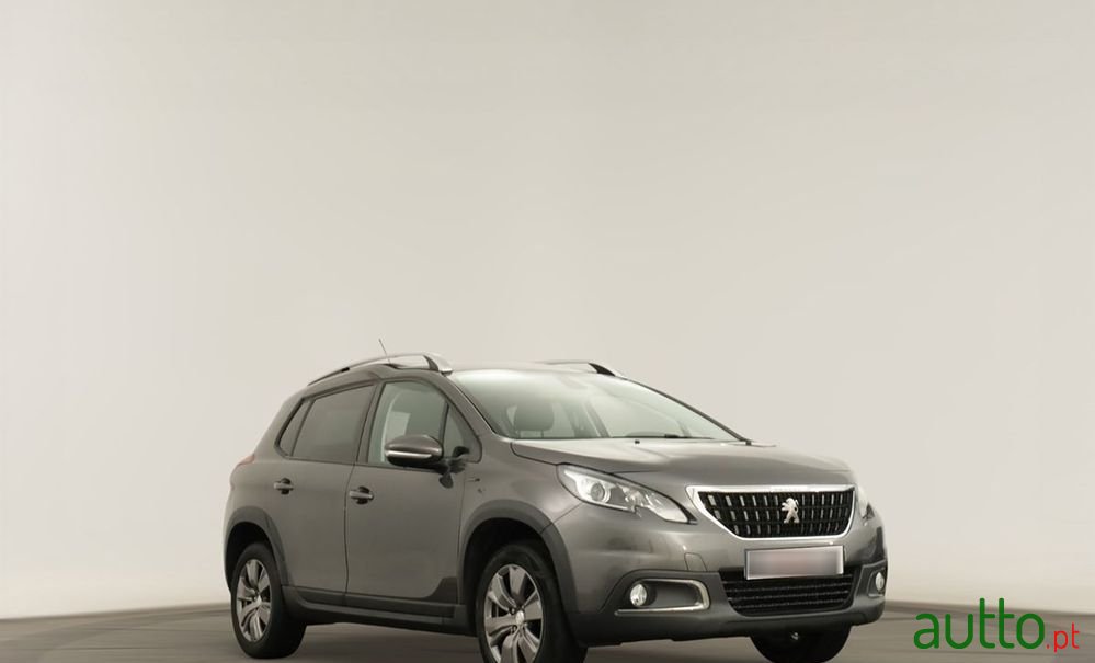 2019' Peugeot 2008 photo #1