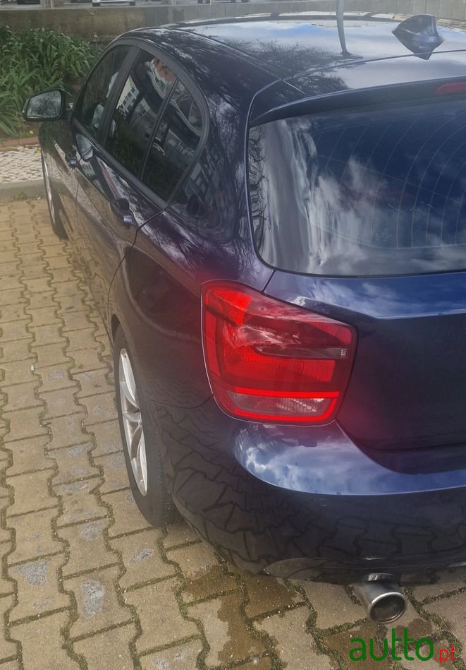 2013' BMW 118 D Line Sport photo #2