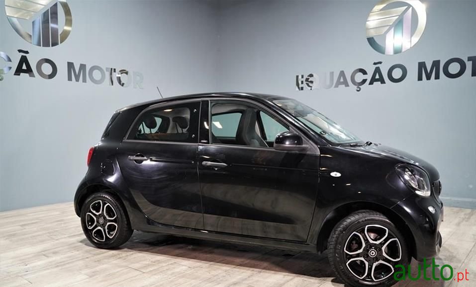 2015' Smart Forfour photo #2