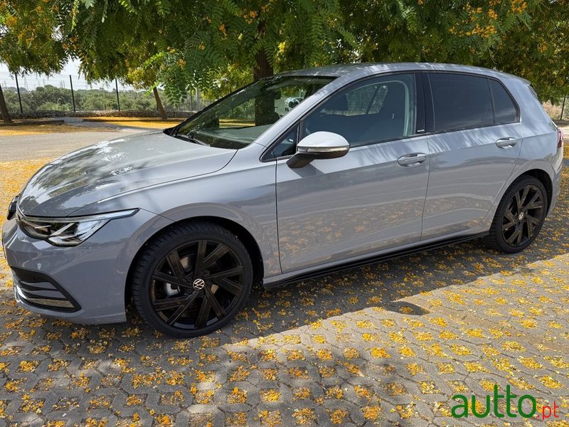 2023' Volkswagen Golf photo #1