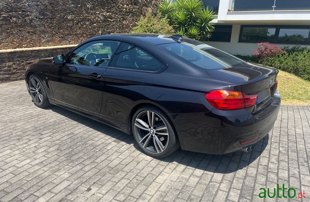 2015' BMW Série 4 D Pack M Auto photo #5