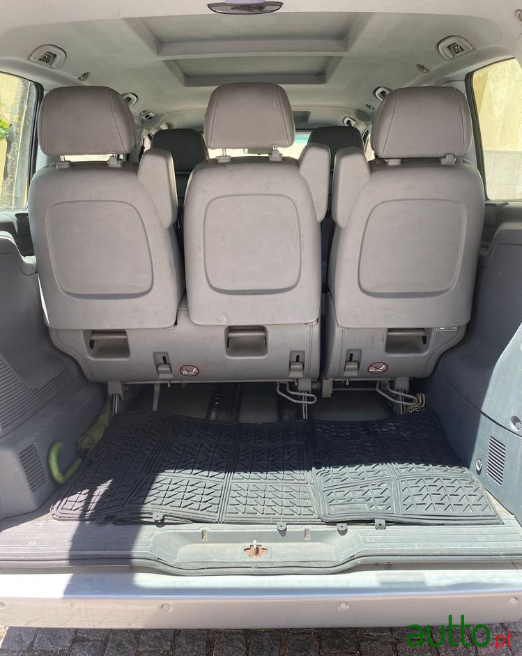 2005' Mercedes-Benz Viano photo #3