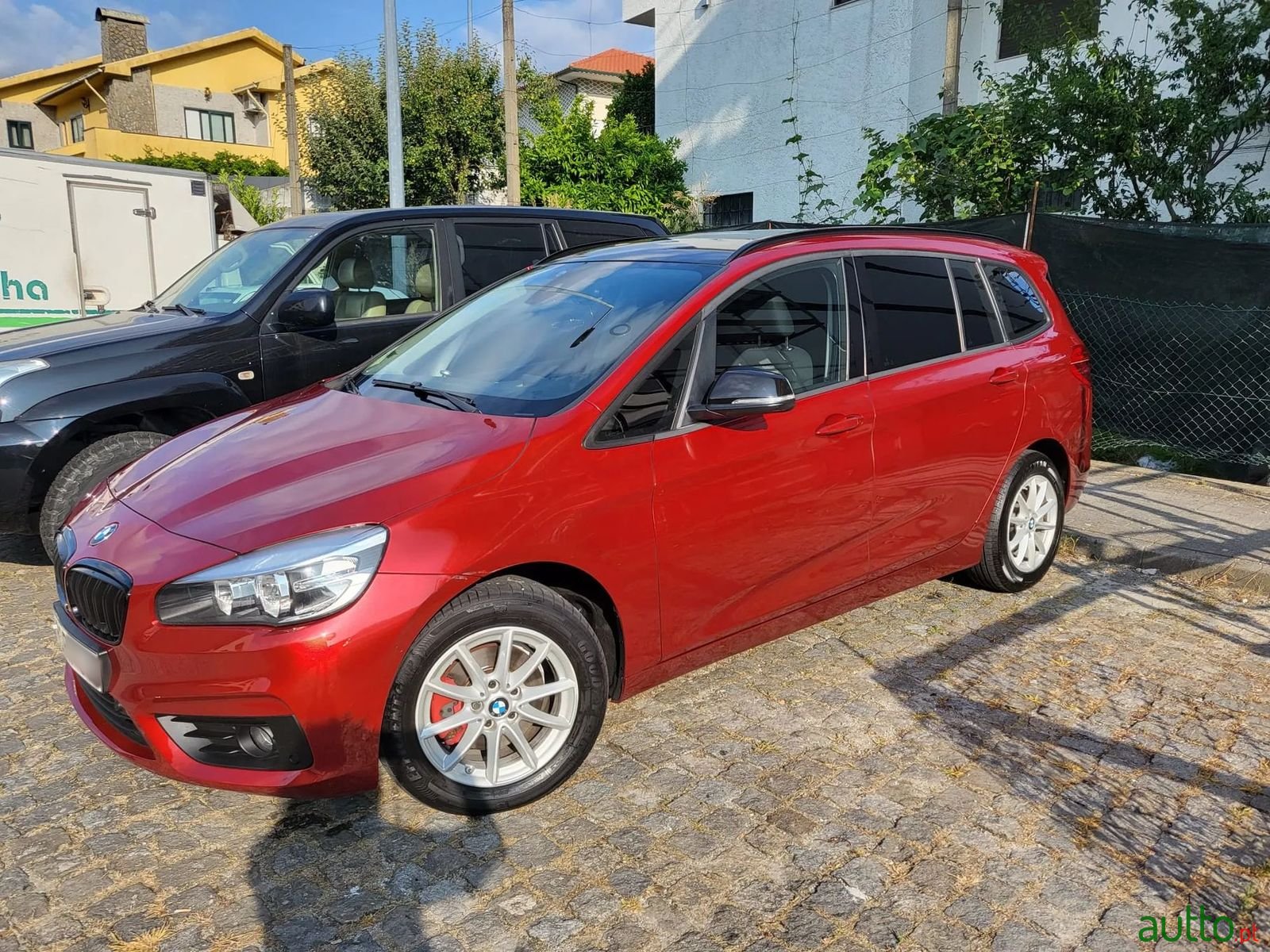 2016' BMW 216 Gran Tourer photo #1