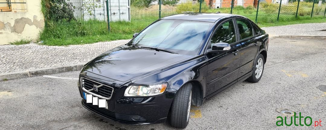 2008' Volvo S40 photo #1