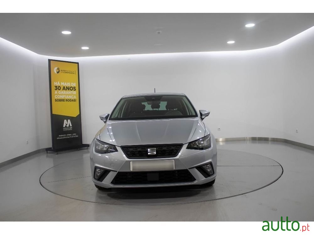 2023' SEAT Ibiza 1.0 Tsi Style photo #2