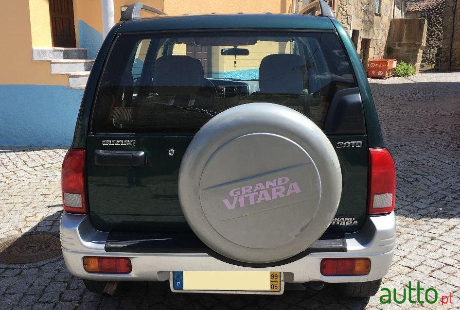 1999' Suzuki Grand Vitara 2.0 Td photo #3