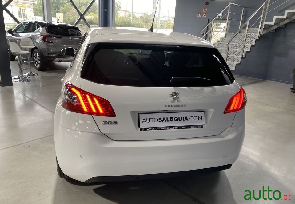 2021' Peugeot 308 photo #3