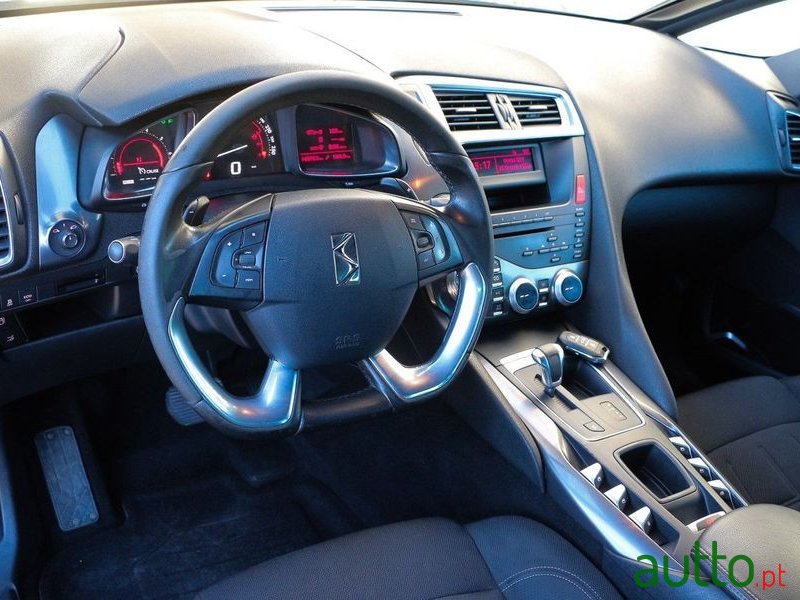 2014' DS Automobiles Ds5 photo #2