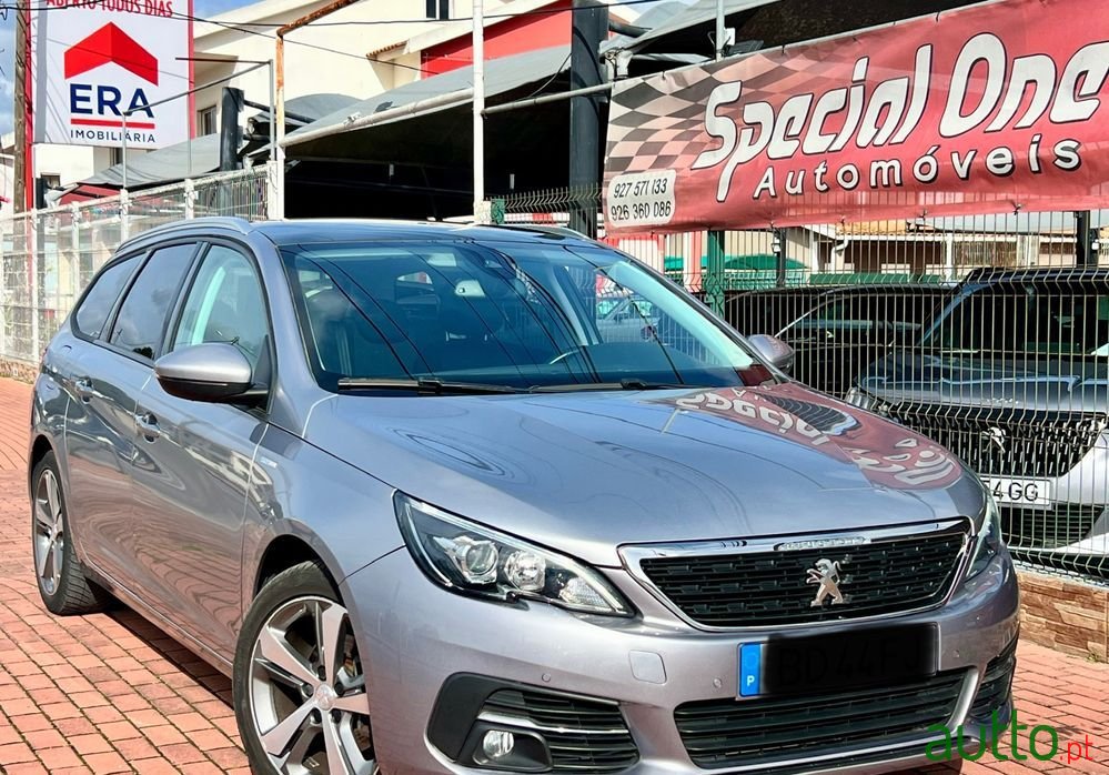 2019' Peugeot 308 Sw photo #1