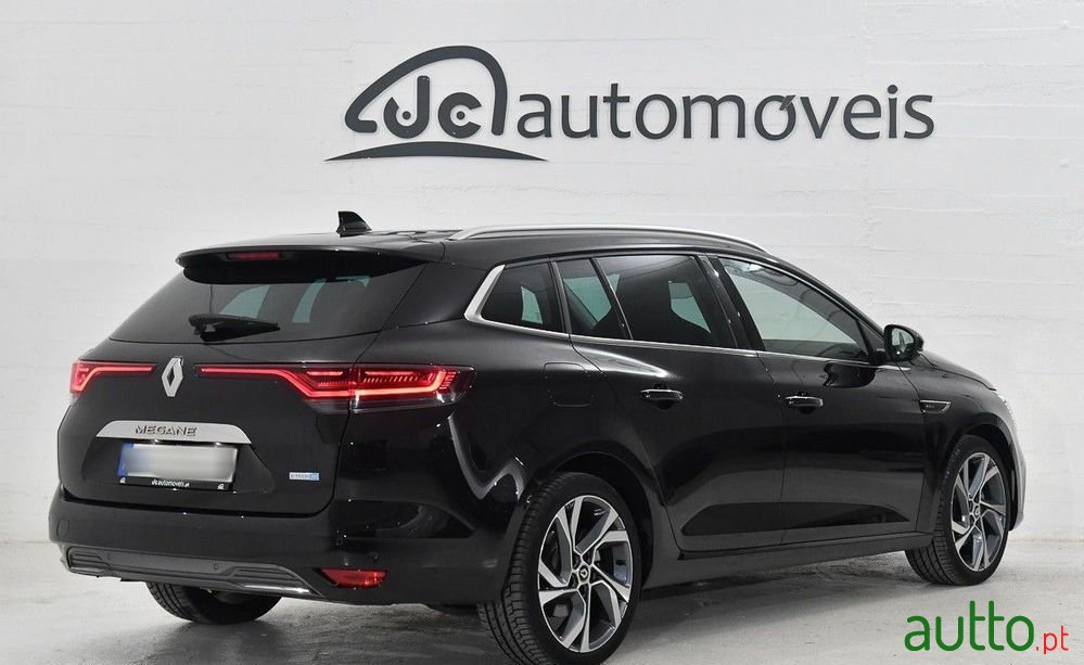 2021' Renault Megane photo #2
